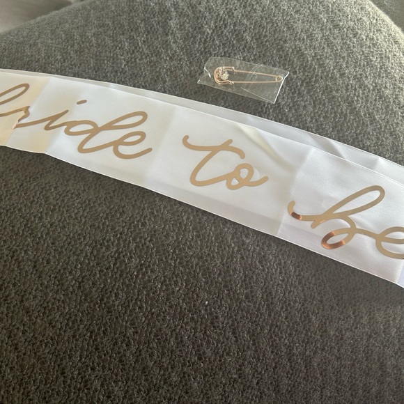 Bride to Be Sash! - Picture 2 of 7